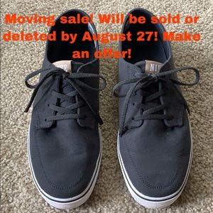 Nike SB Men’s size 10!